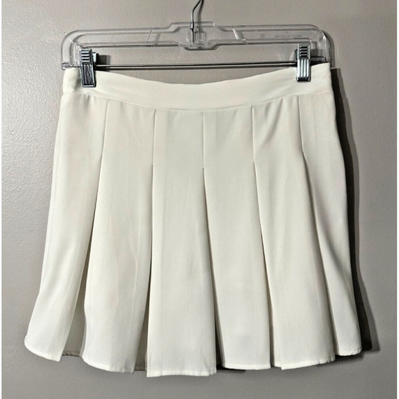 Promesa Dresses & Skirts - Promesa Womens Silky Polyester Pleated Mini‎ Skort White Sz M Tennis Golf